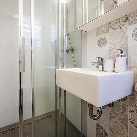 Sibenik 브로다리카