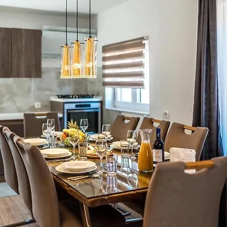 Sibenik * 브로다리카